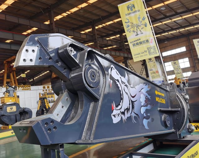 Foarfecă hidraulică pentru resturi