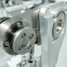 Mașină CNC de producție a cutiilor din carton — detaliu
