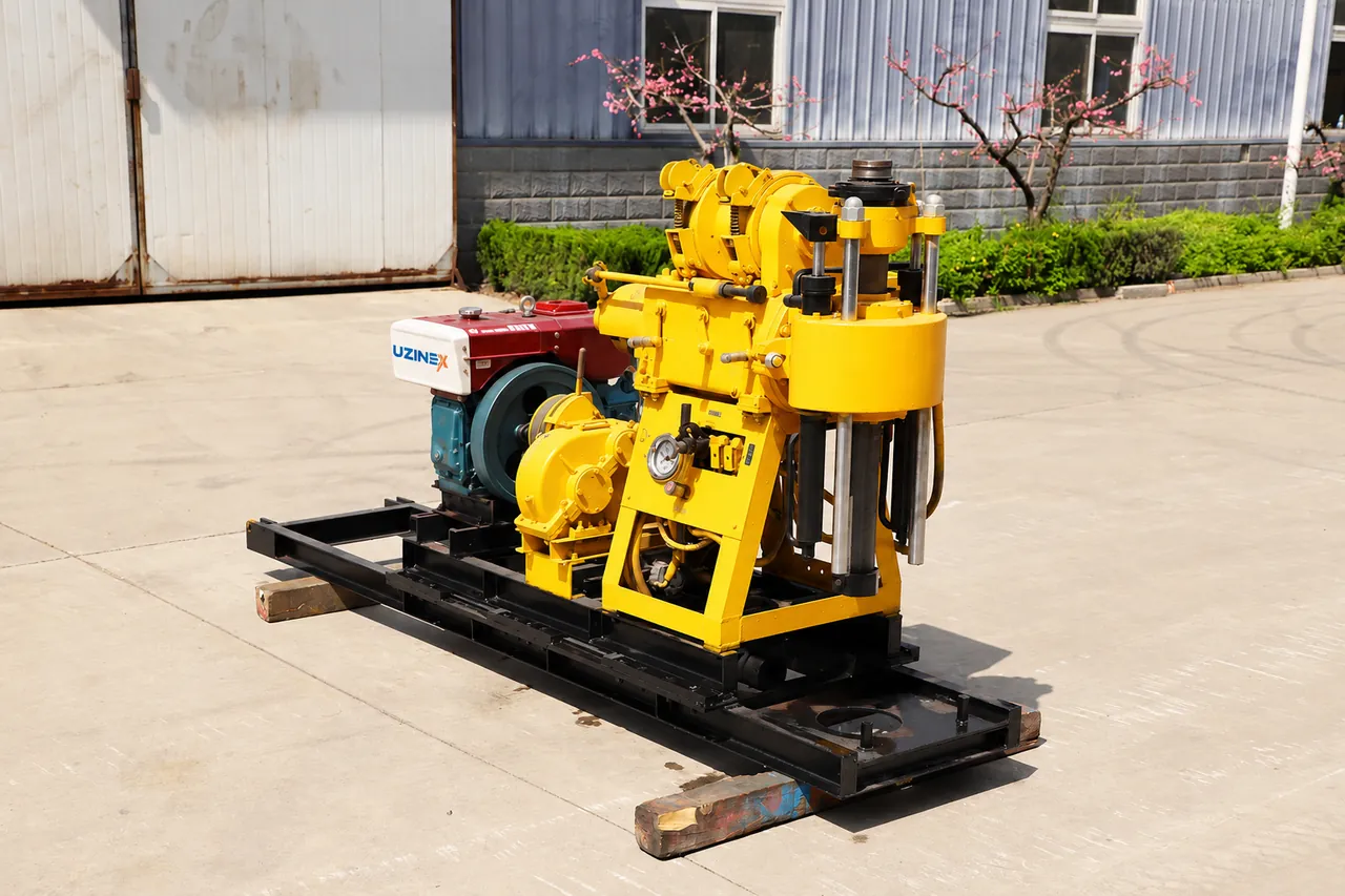 Utilaj foraje puțuri pe sanie UZX-HW-230YY